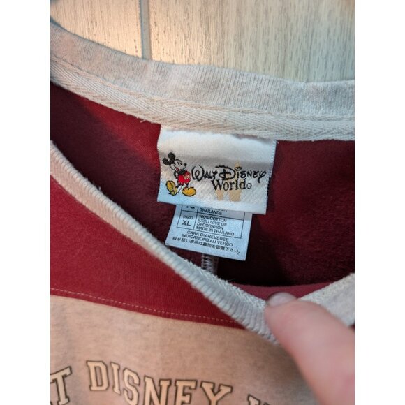 Walt Disney World- Unisex Grey and Dust Red Goofy 1934 Embroidered Graphic, XL - Picture 4 of 6